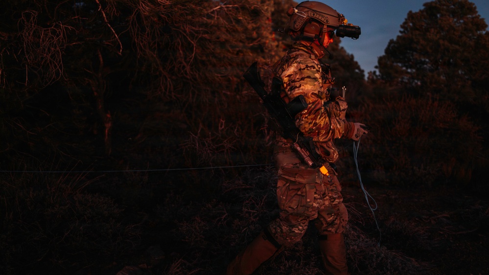 EOD Technicians Respond to Roadside IED Call