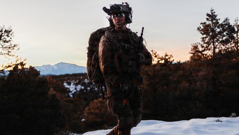 EOD Technicians Respond to Roadside IED Call