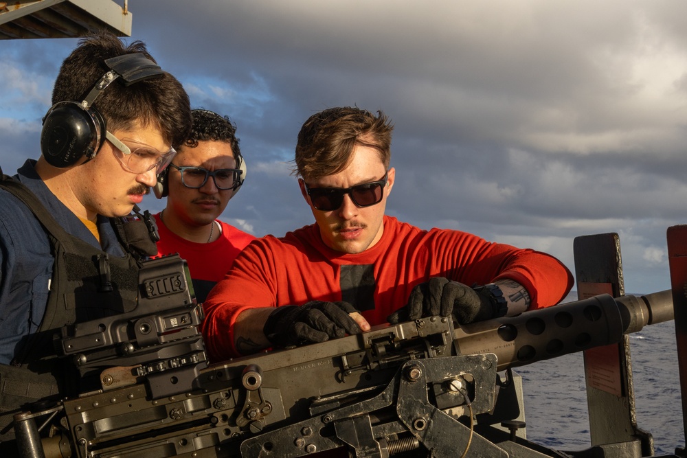 Abraham Lincoln conducts live-fire exercise