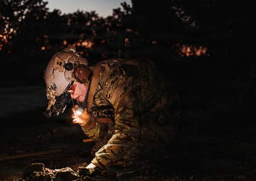 EOD Technicians Respond to Roadside IED Call