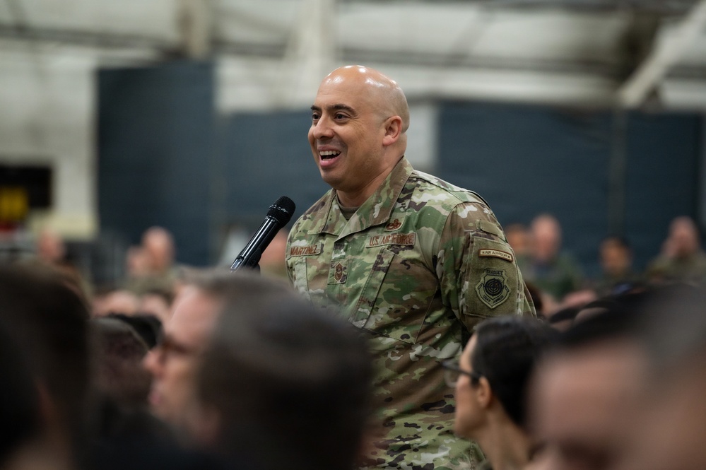 CSAF and CMSAF visit RAF Lakenheath, highlights mission priorities