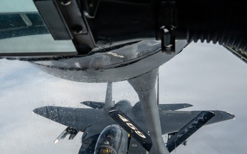 459ARW refuels F15s