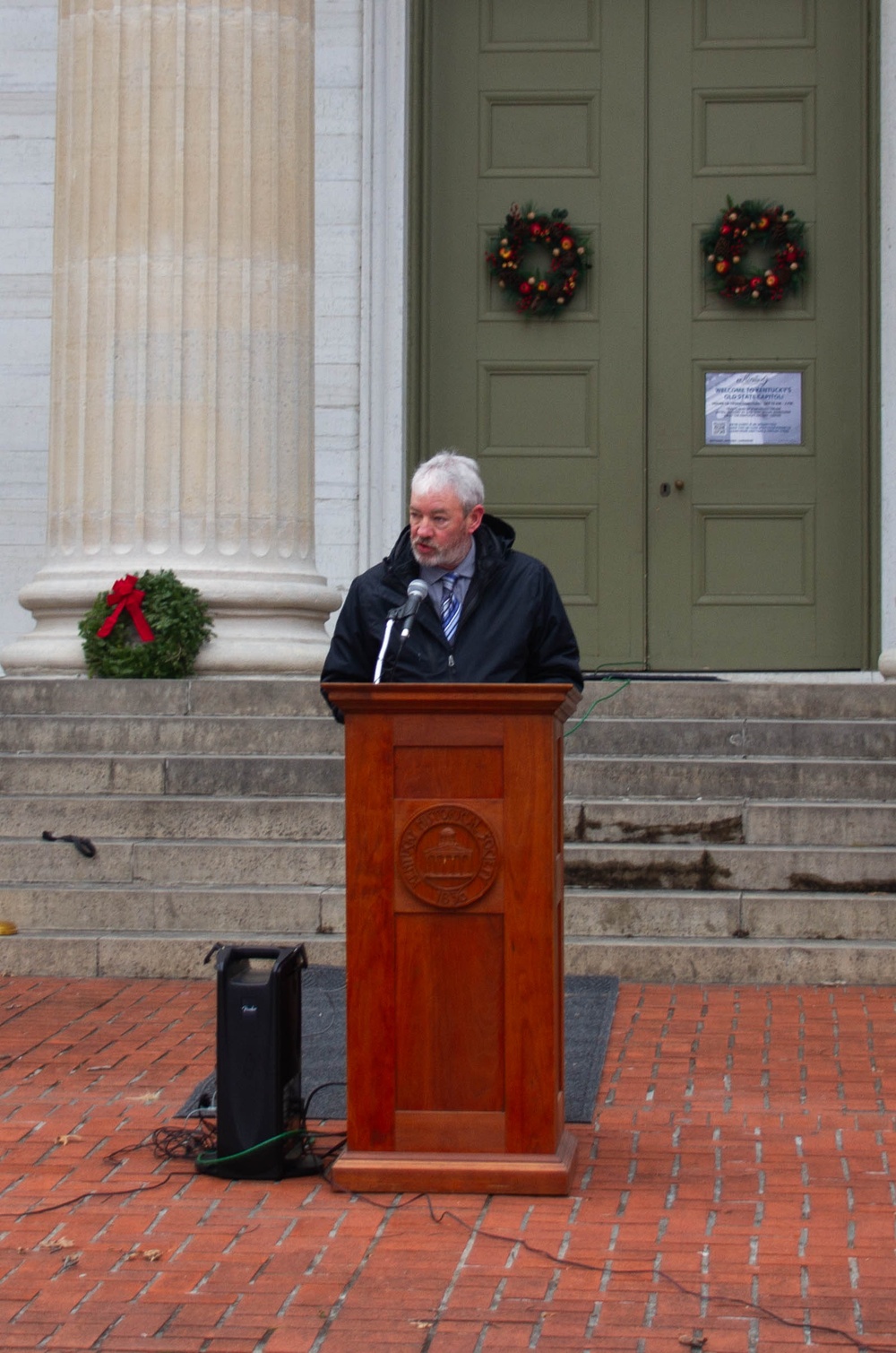 Kentucky honors Veterans with wreath laying ceremony