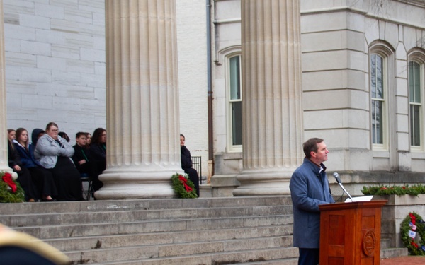 Kentucky honors Veterans with wreath laying ceremony