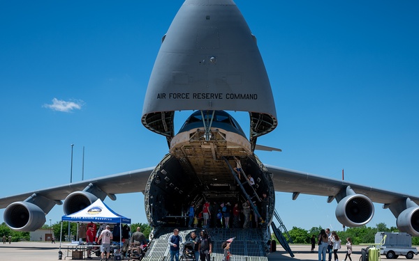 Airmen, families take part in annual 507th ARW Family Day