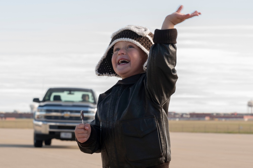 Families, friends welcome home deployed Okies