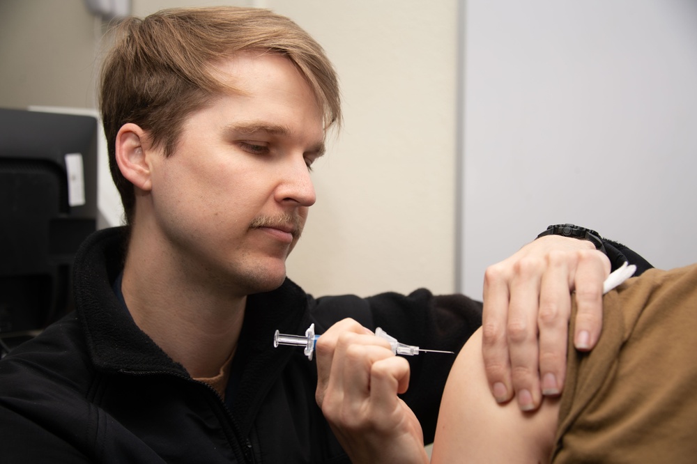 USS Carl Vinson (CVN 70) Medical Operations