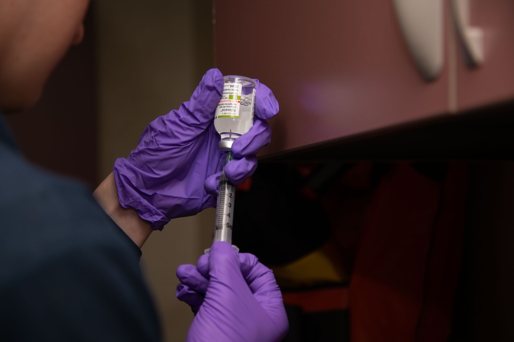 USS Carl Vinson (CVN 70) Medical Operations