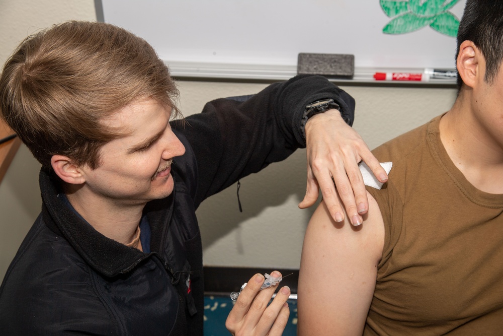 USS Carl Vinson (CVN 70) Medical Operations