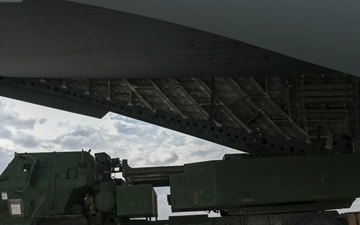 U.S. Unleashes Massive Strike against ISIS in Syria