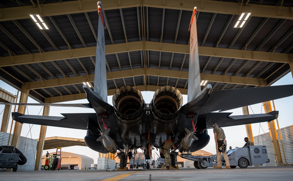 U.S. Unleashes Massive Strike against ISIS in Syria