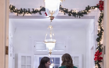 Marine Forces Reserve and Marine Forces South Commander hosts annual Christmas Party