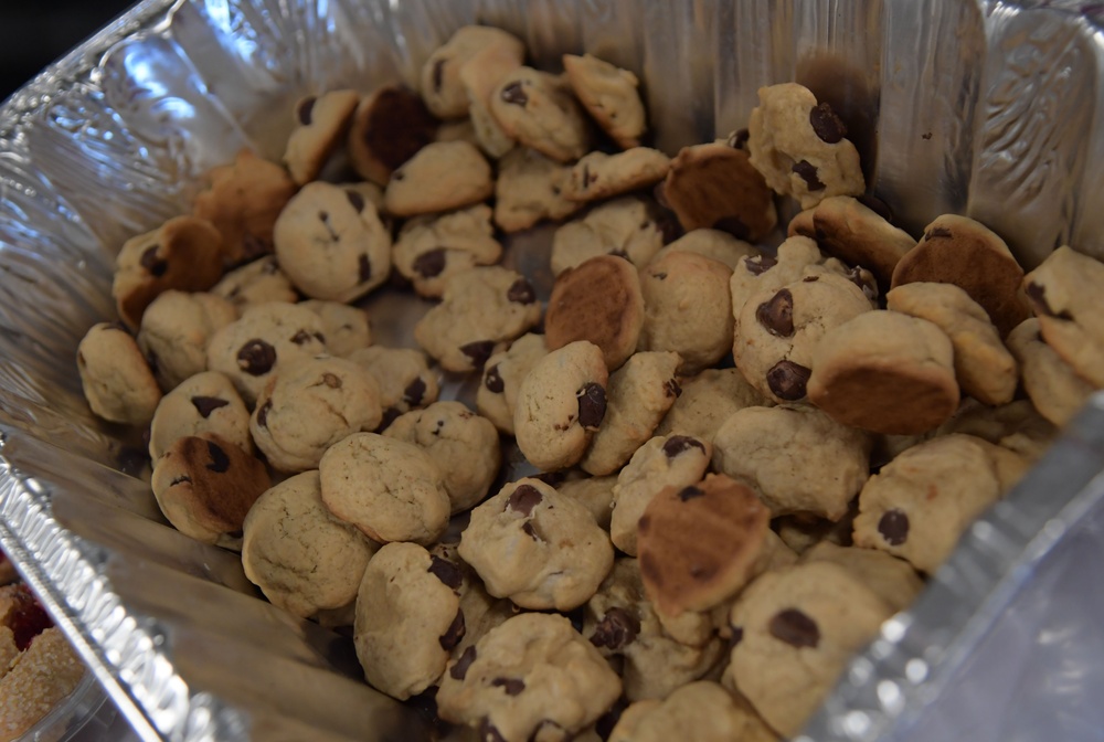 Holiday cookies arrive for exodus