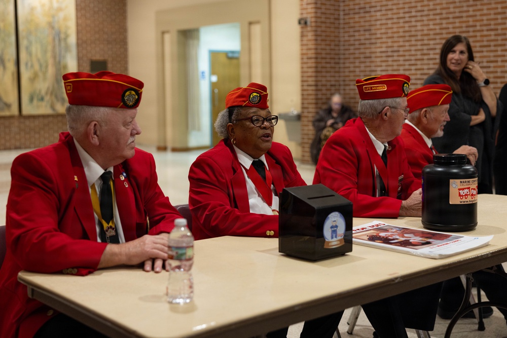 Marine Forces Reserve Band performs a Christmas Concert in Morgan City to support Toys for Tots