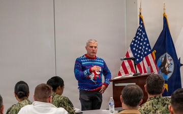 Navy Medicine Hosts Holiday Command Connections