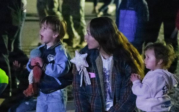 Holloman Holidays 2025 tree lighting event