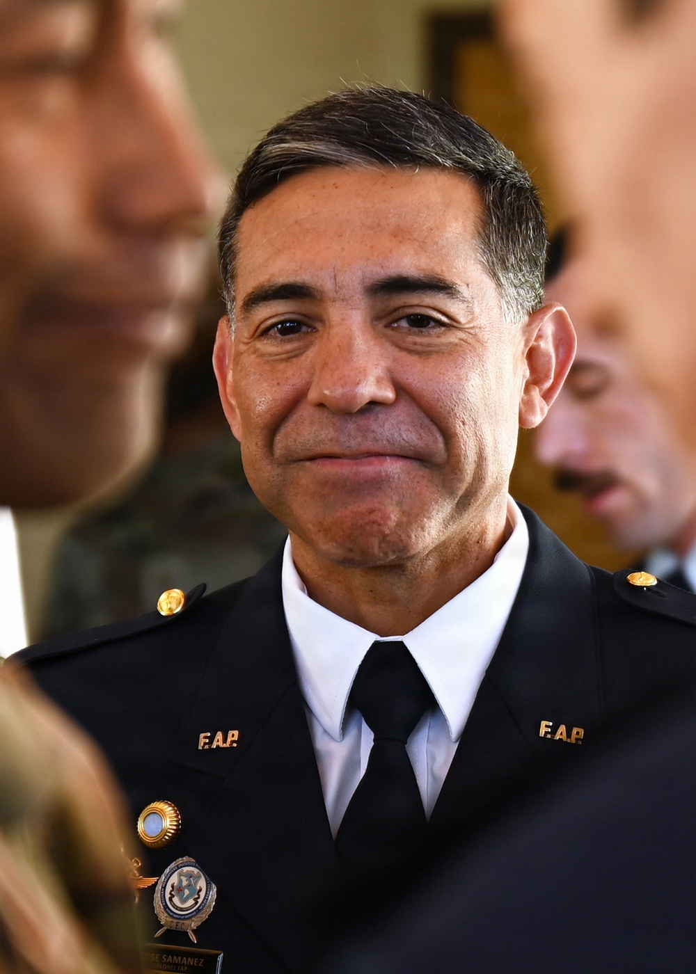 Peruvian FLO receives Air Force Medal