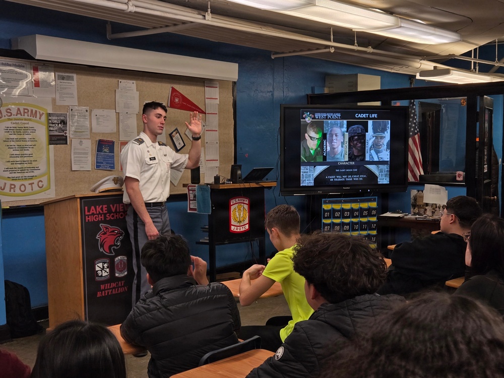 USMA Cadet Visits Lake View High School