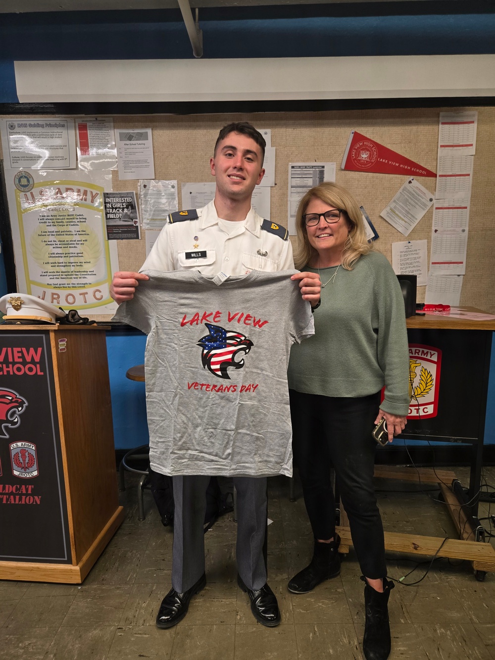 USMA Cadet Visits Lake View High School