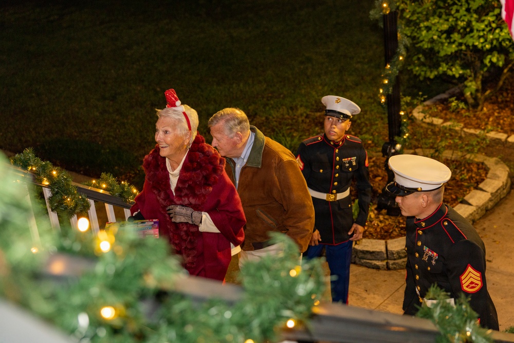 Marine Forces Reserve and Marine Forces South Commander hosts annual Christmas Party