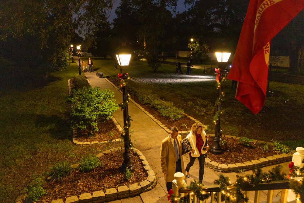 Marine Forces Reserve and Marine Forces South Commander hosts annual Christmas Party