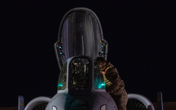 CENTCOM Launches Operation Hawkeye Strike Against ISIS in Syria