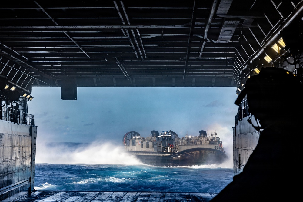USS San Antonio (LPD 17) conducts amphibious operations