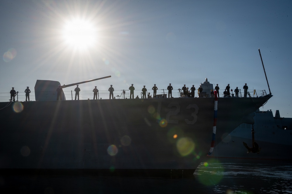 USS Lenah Sutcliffe Higbee Returns to Homeport