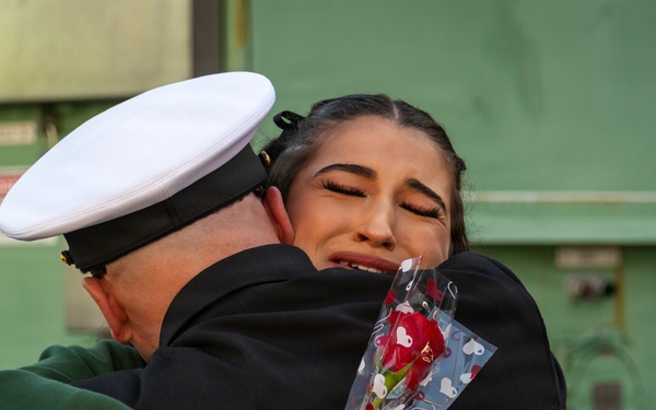 USS Lenah Sutcliffe Higbee Returns to Homeport