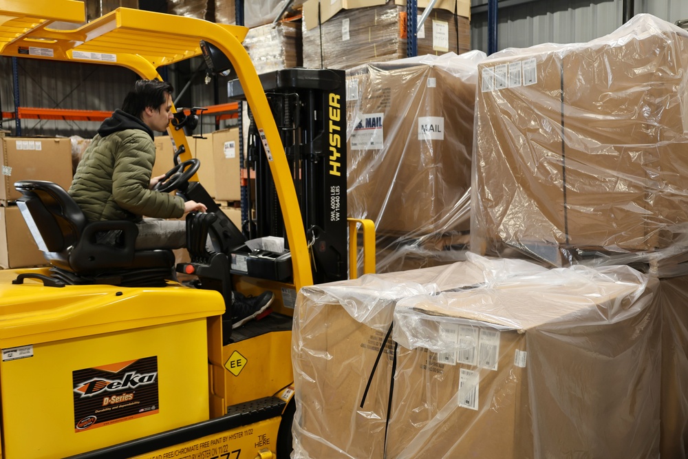 NAVSUP FLC Puget Sound handles Nimitz mail in time for homecoming