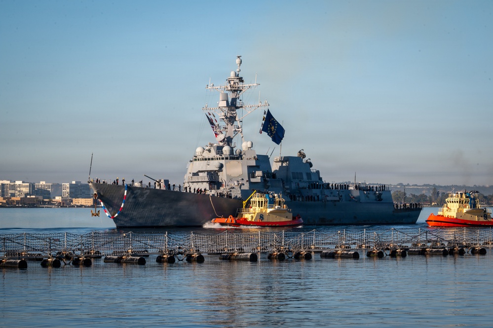 USS Lenah Sutcliffe Higbee Returns to Homeport