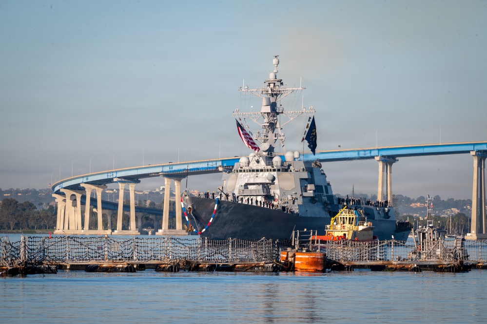 USS Lenah Sutcliffe Higbee Returns to Homeport