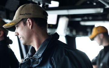 USS Roosevelt (DDG 80) Transits Strait of Hormuz