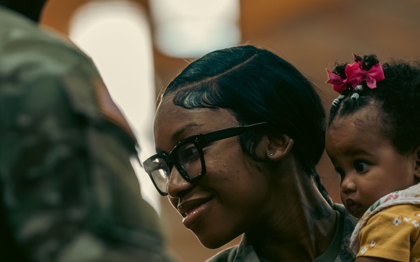 Holiday Troop Support For Paratroopers