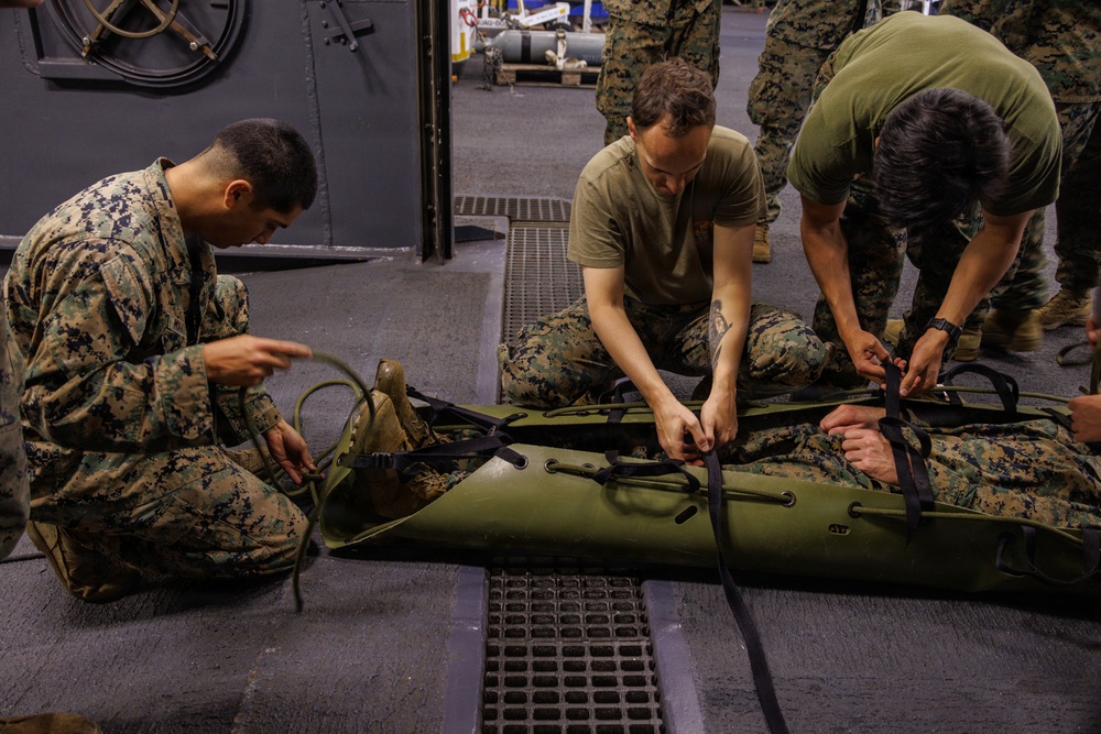 31st MEU | Maritime Raid Force conducts integration training