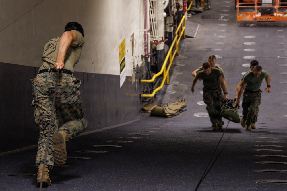 31st MEU | Maritime Raid Force conducts integration training