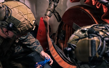 31st MEU | Maritime Raid Force confined space CASEVAC drills aboard USS Tripoli
