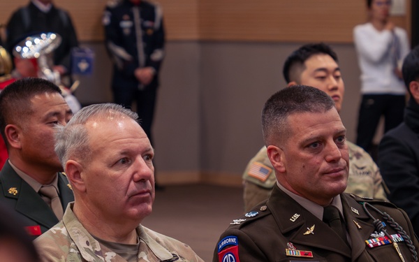 2nd Combat Aviation Brigade Receives U.S.–ROK Alliance Award