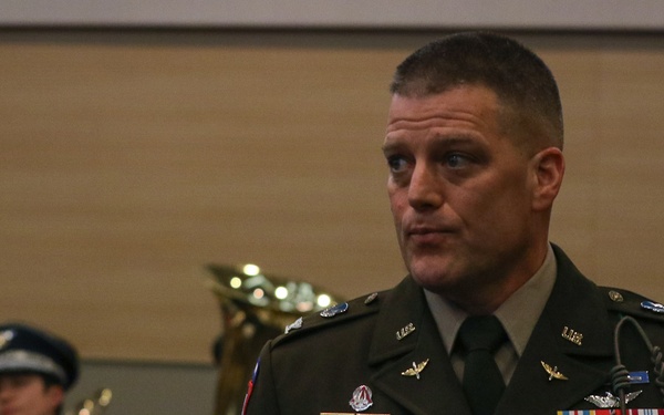 2nd Combat Aviation Brigade Receives U.S.–ROK Alliance Award