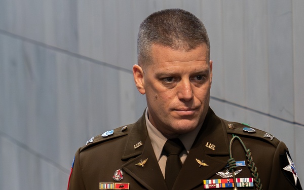 2nd Combat Aviation Brigade Receives U.S.–ROK Alliance Award