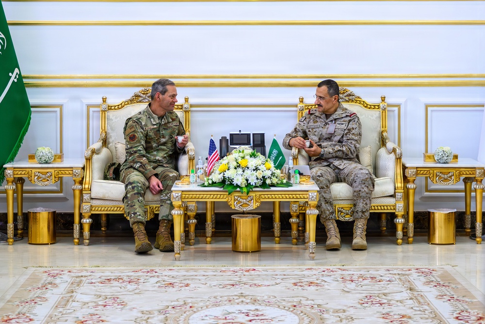 CSAF and CMSAF visit 378th Air Expeditionary Wing