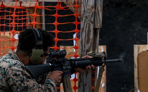 5th Air Naval Gunfire Liaison Company Marines conduct marksmanship rifle range