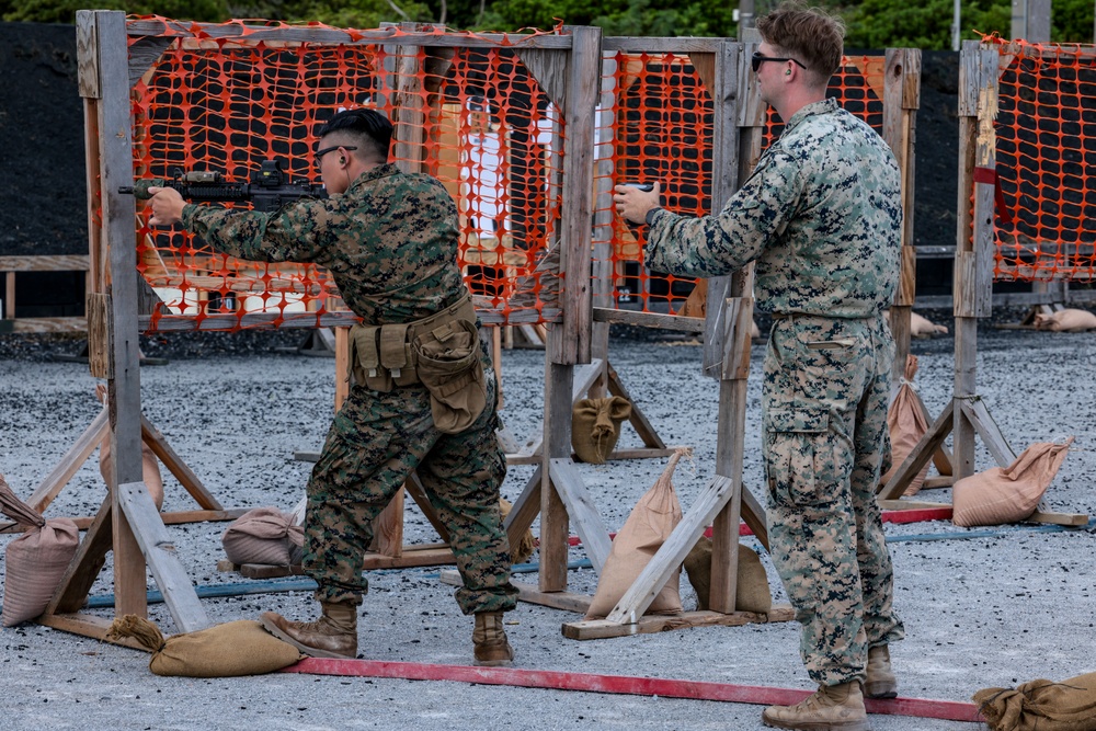 5th Air Naval Gunfire Liaison Company Marines conduct marksmanship rifle range