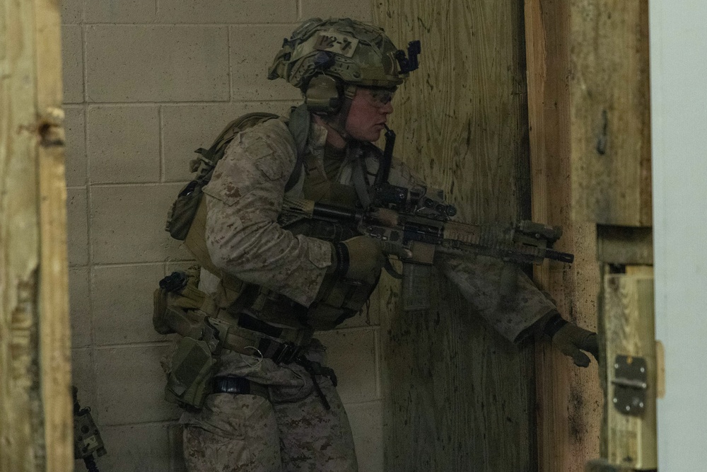 U.S Reconnaissance Marines with the 24th Marine Expeditionary Unit conduct room clearing drills as a part of Close Quarters Tactics training.