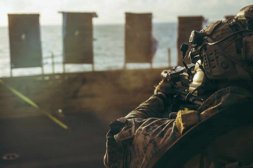 31st MEU | Maritime Raid Force live-fire deck shoot
