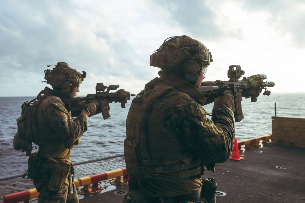 31st MEU | Maritime Raid Force live-fire deck shoot