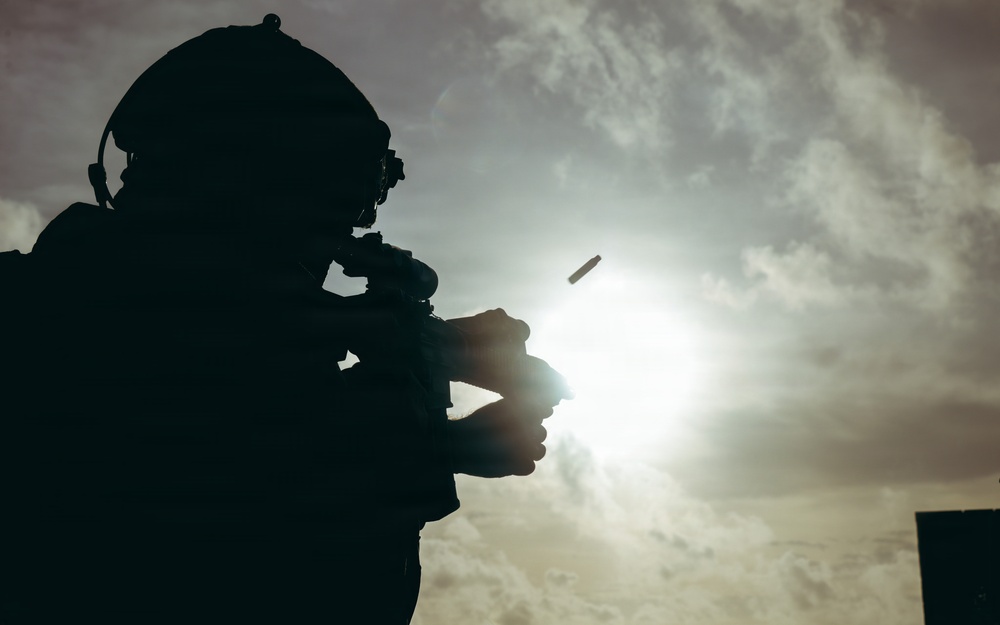 31st MEU | Maritime Raid Force live-fire deck shoot