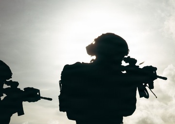 31st MEU | Maritime Raid Force live-fire deck shoot