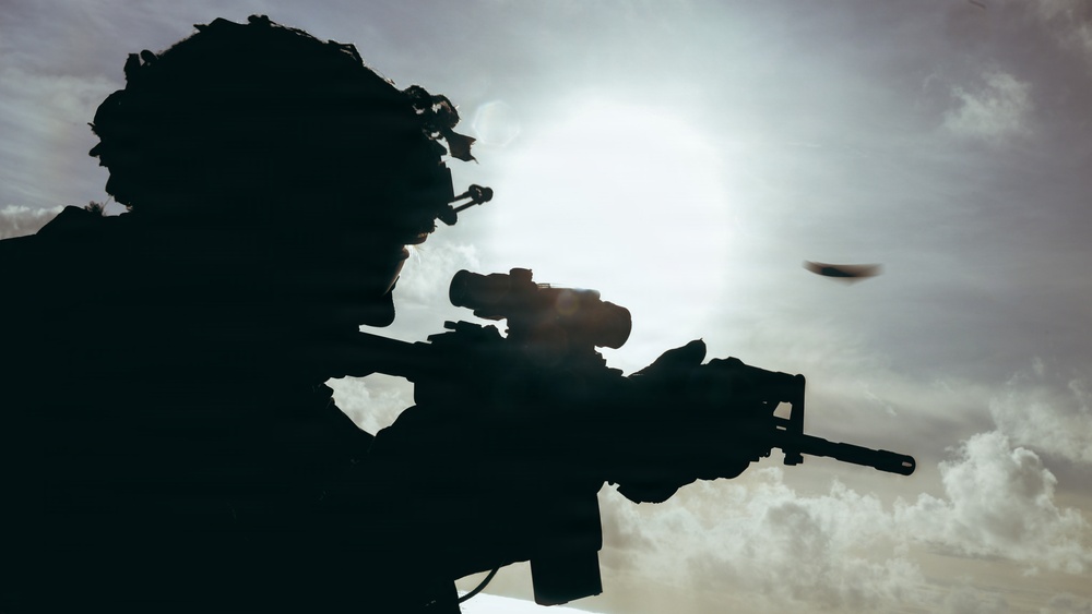 31st MEU | Maritime Raid Force live-fire deck shoot