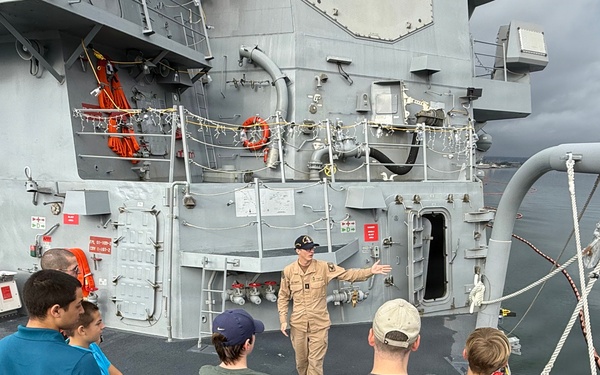 USS Carl M. Levin hosts Scouting America troop leaders and family members
